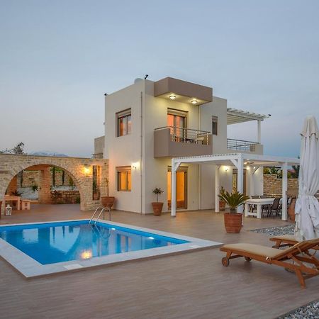 Golden Sky Villa Kamilari Bagian luar foto